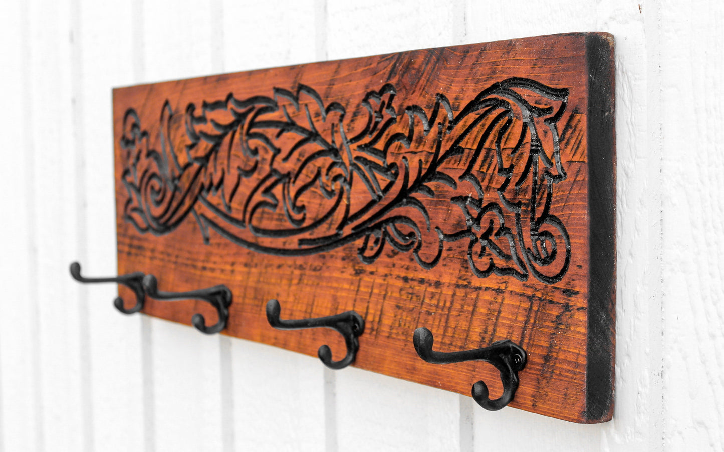 Oak Leaf Entryway Organizer