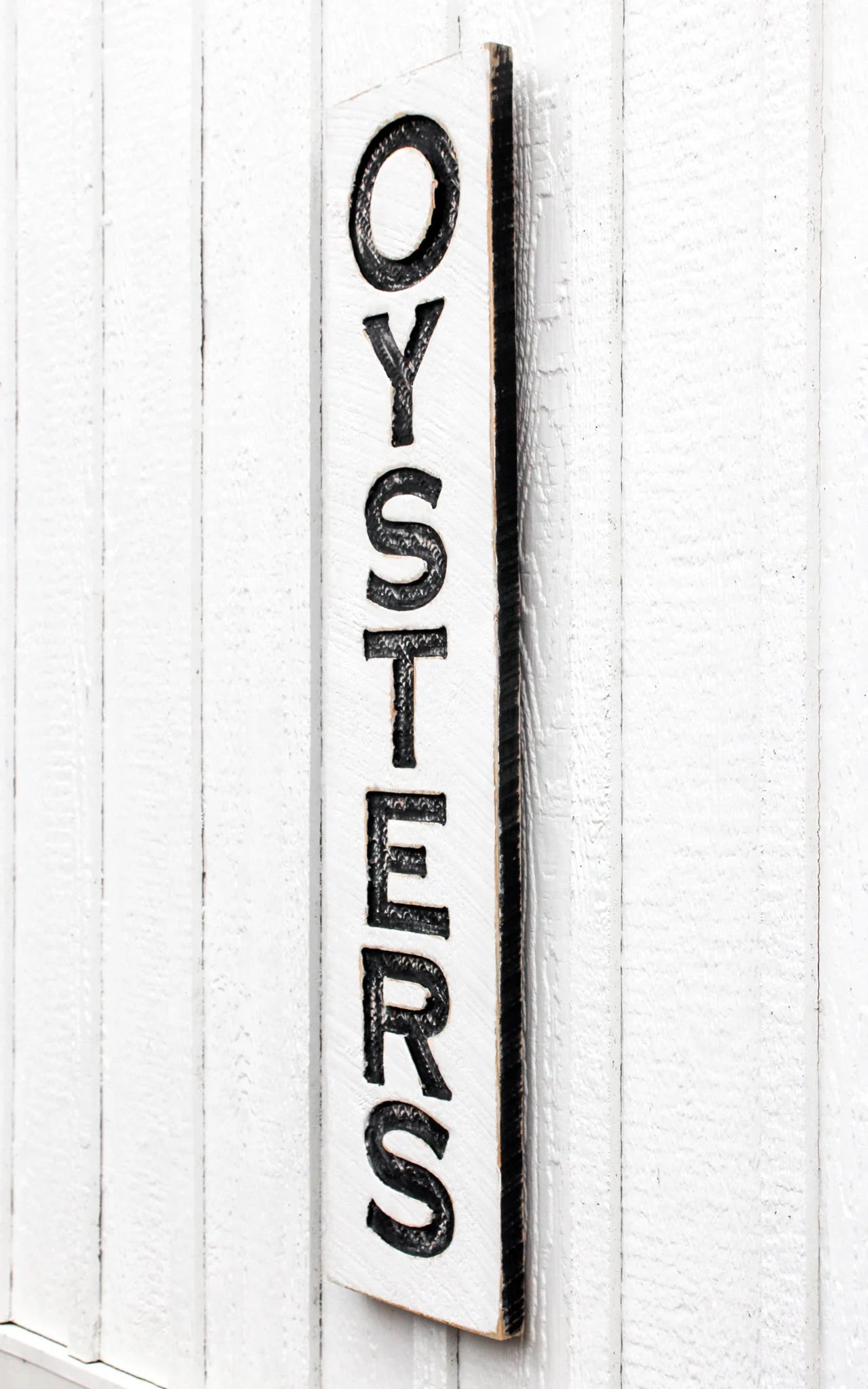 Oysters Sign - Vertical