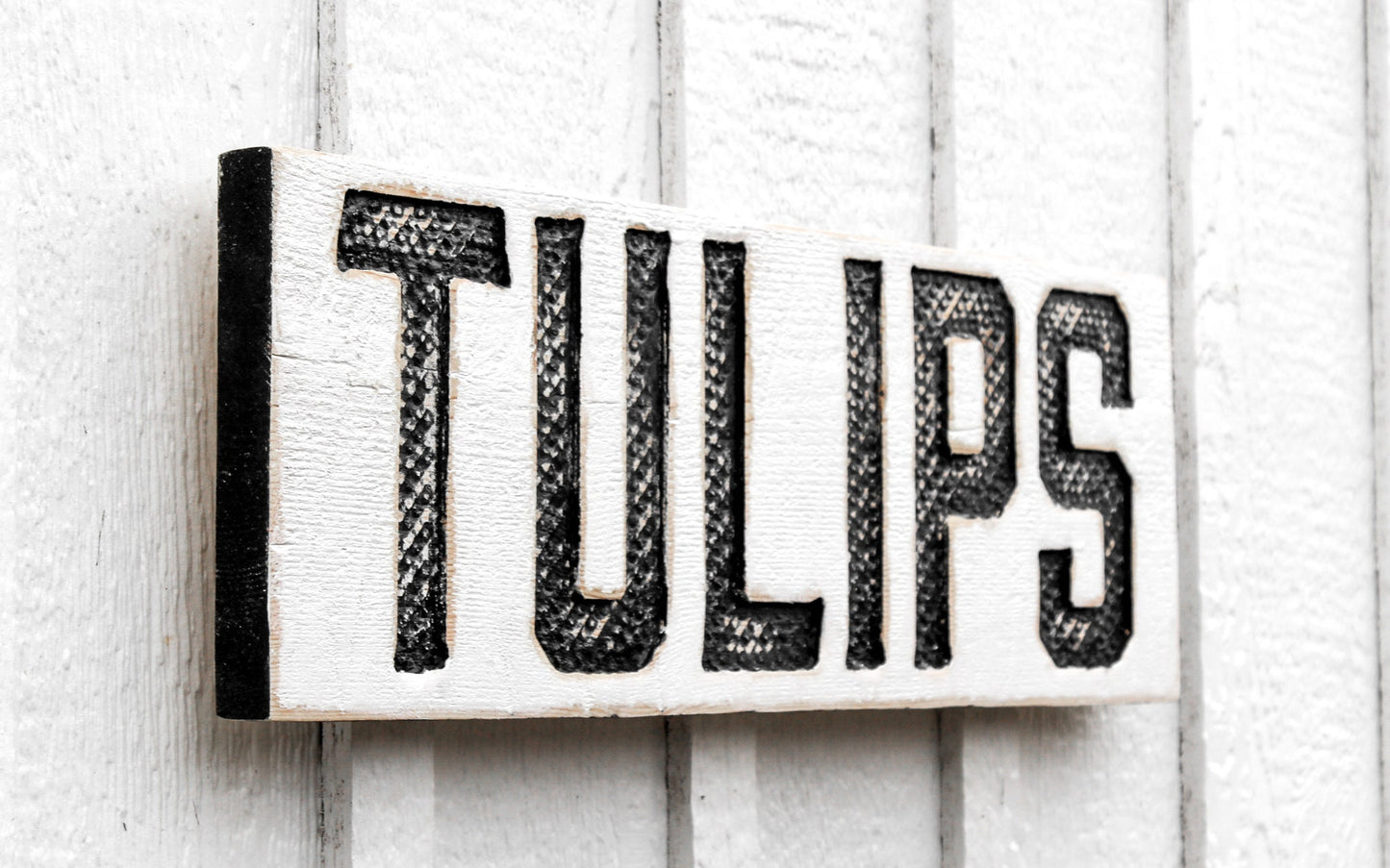 Tulips Sign