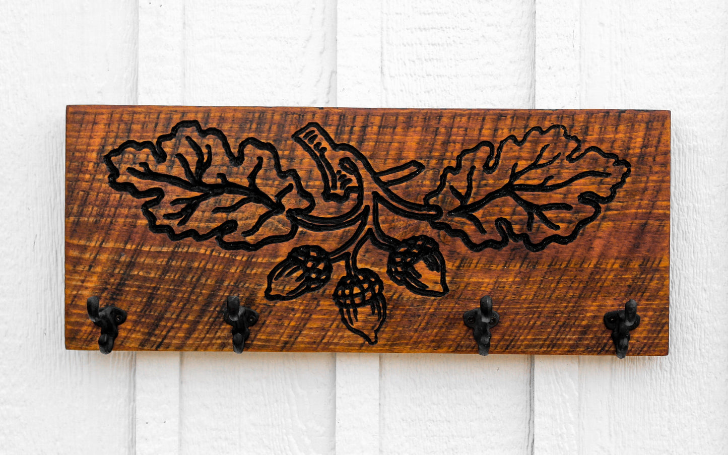 Acorn & Oak Leaf Entryway Organizer