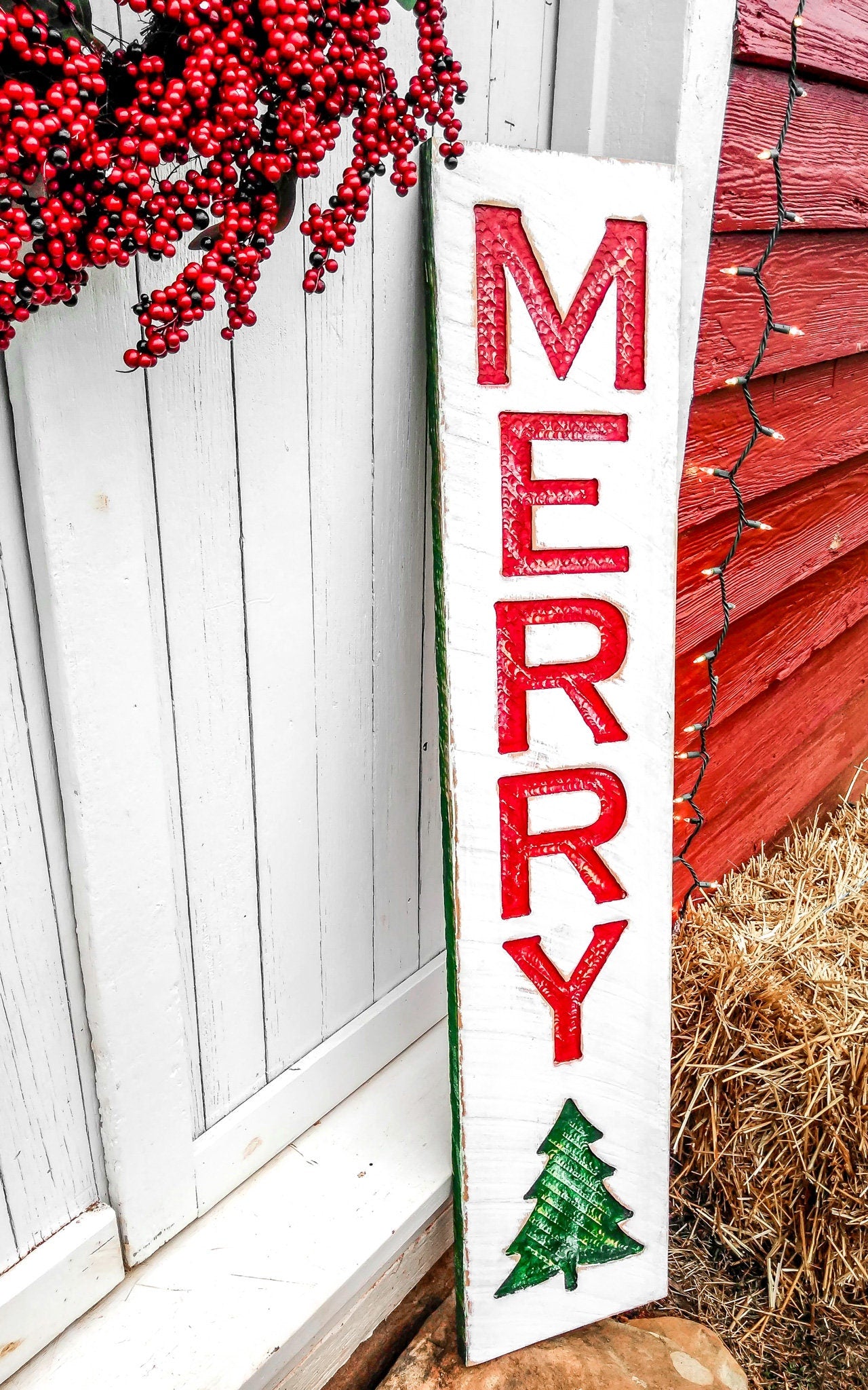 Merry Sign - Vertical